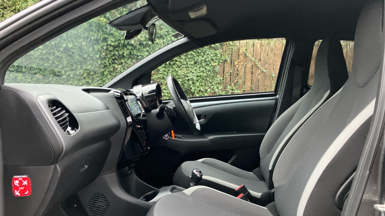 Toyota Aygo 1.0 VVT-i X-Trend TSS 5dr x-shift Petrol Hatchback